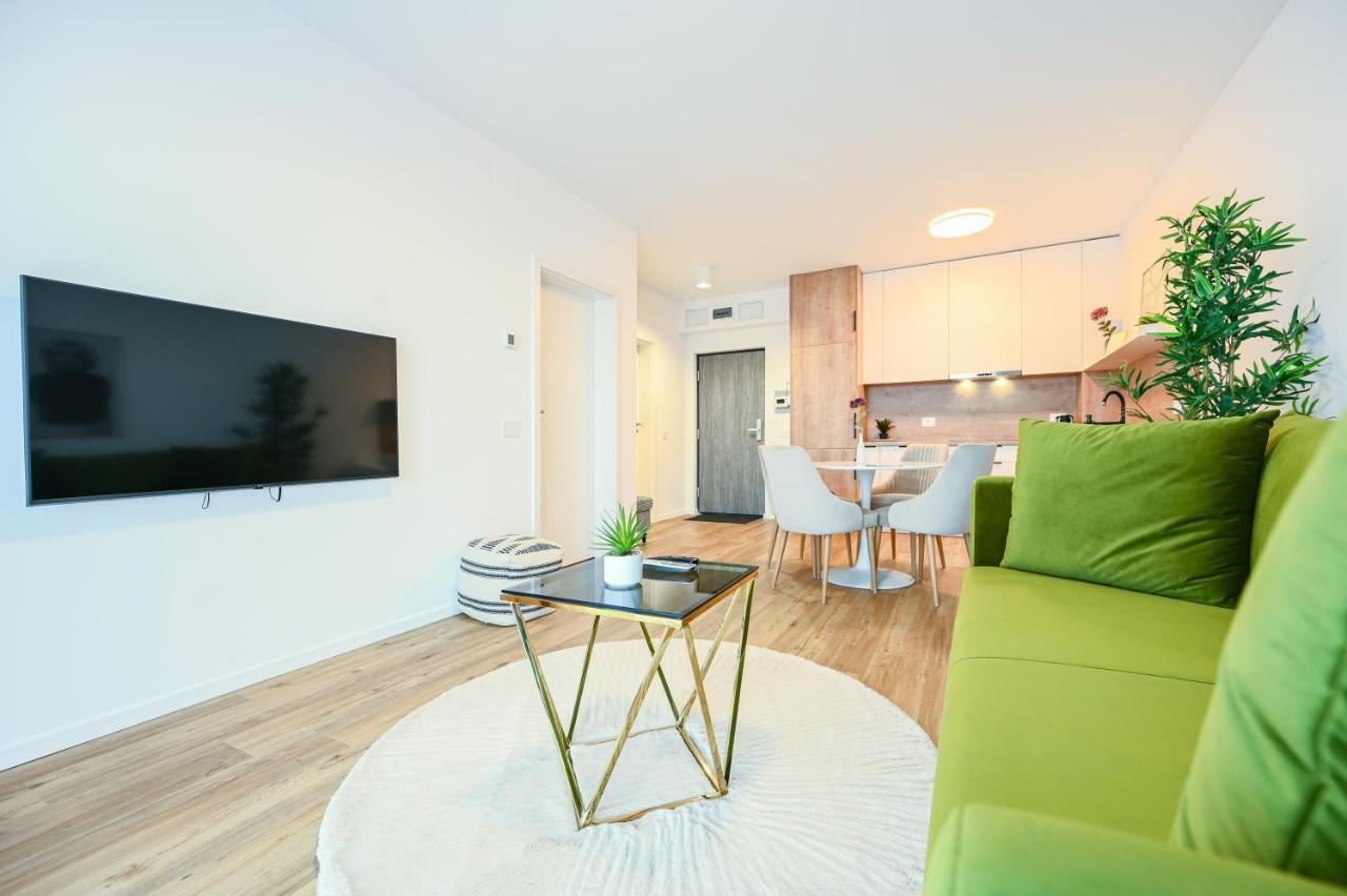 Km Flats Oradea Exterior foto
